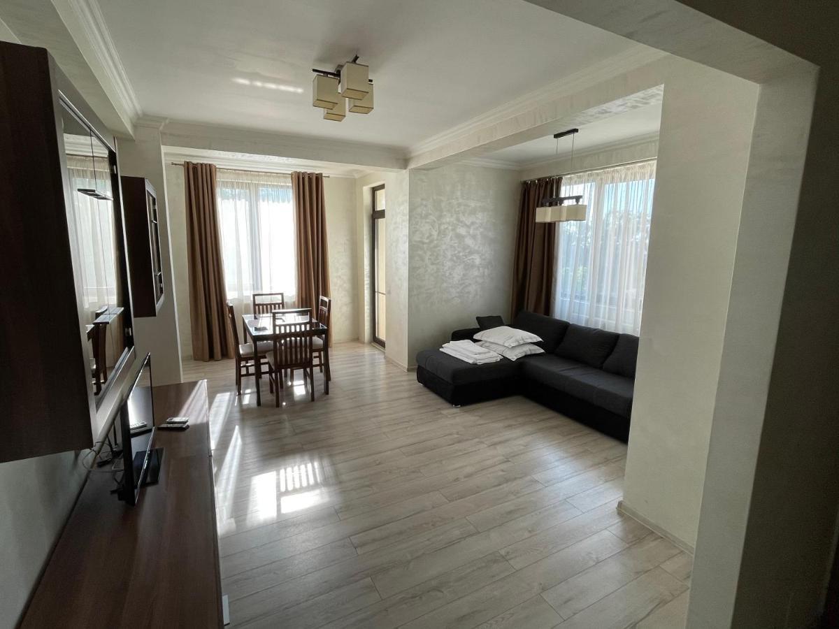 Apartament Evelyn Mamaia Buitenkant foto